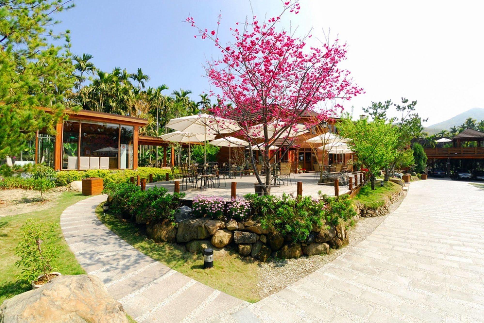 Sakura Villa Nantou Exteriör bild